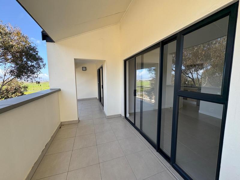 To Let 1 Bedroom Property for Rent in Richwood Western Cape